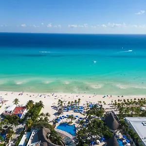 Semesteranläggning (resort) The Reef Playacar &