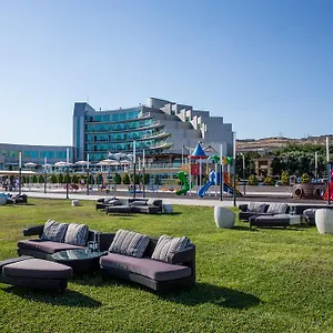 Ramada By Wyndham Hotel Baku